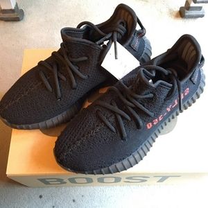 Yeezys Boost V2 BREDS